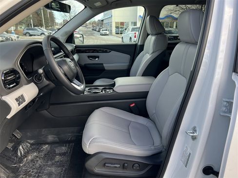 New 2025 Honda Pilot EX-L image 4