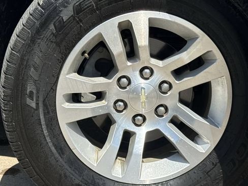Used 2019 Chevrolet Tahoe LT w/ Texas Edition Package RWD image 12