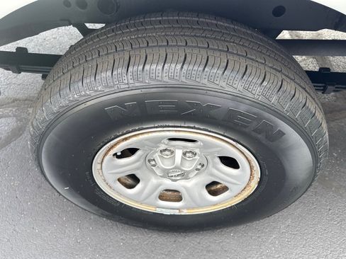 Used 2017 Nissan Frontier S image 5