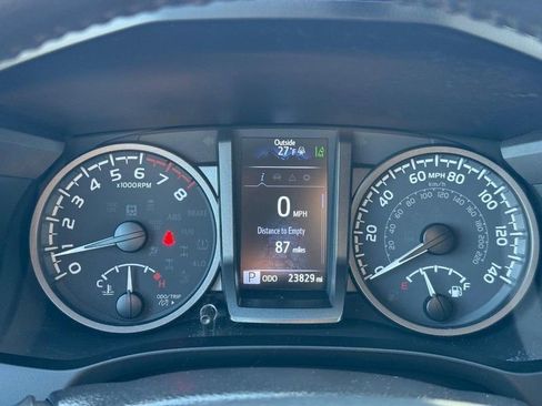Used 2023 Toyota Tacoma TRD Sport image 22