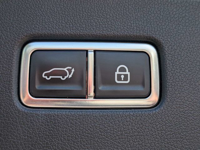 Used 2022 Kia Sorento SX Prestige w/ Rust Color Package AWD/4WD image 14
