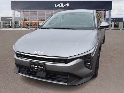 New 2026 Kia K4 EX image 8