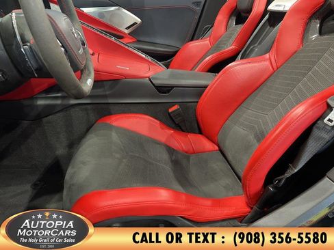 Used 2025 Chevrolet Corvette Z06 RWD image 9
