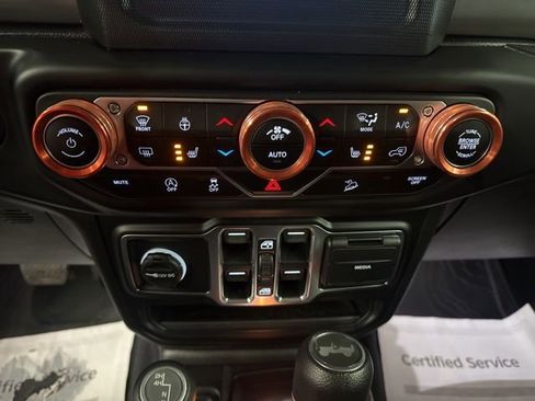 Used 2021 Jeep Wrangler Unlimited Sport image 16