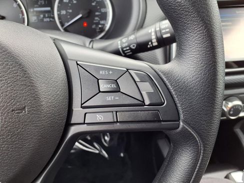 Certified 2025 Nissan Kicks Play S image 14