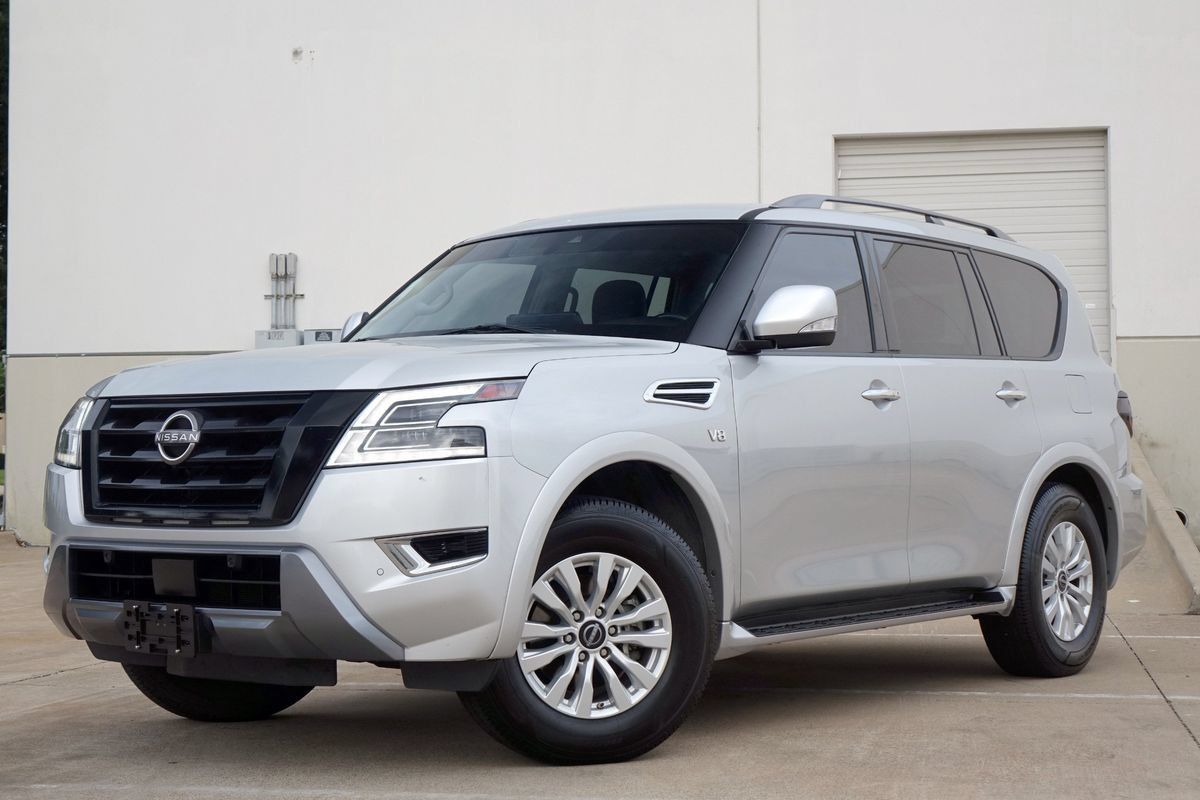 Used 2021 Nissan Armada SV RWD image 2