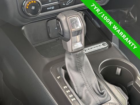 Used 2025 Ford Bronco 2-Door w/ Sasquatch Package AWD/4WD image 29