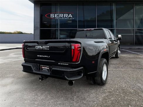 Used 2024 GMC Sierra 3500 Denali Ultimate image 5
