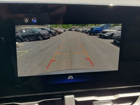 Used 2025 Chevrolet Equinox LT FWD image 29