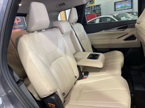 Used 2024 INFINITI QX60 Luxe w/ Vision Package FWD image 49