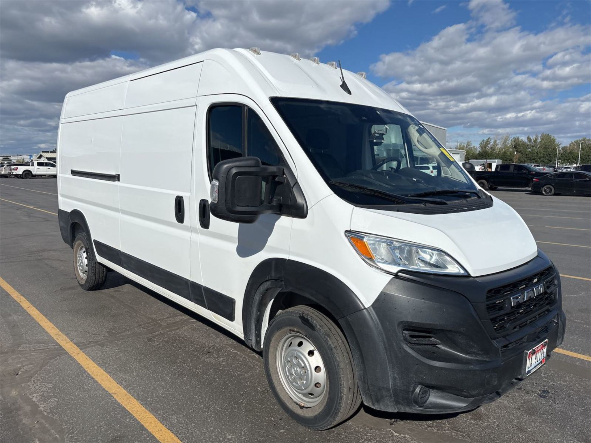 Used 2023 RAM ProMaster 2500 FWD image 1