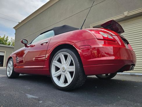 Used 2005 Chrysler Crossfire Limited image 6