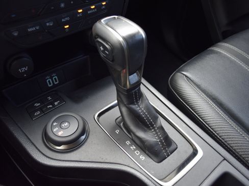 Used 2023 Ford Ranger Lariat w/ Equipment Group 501A High image 15