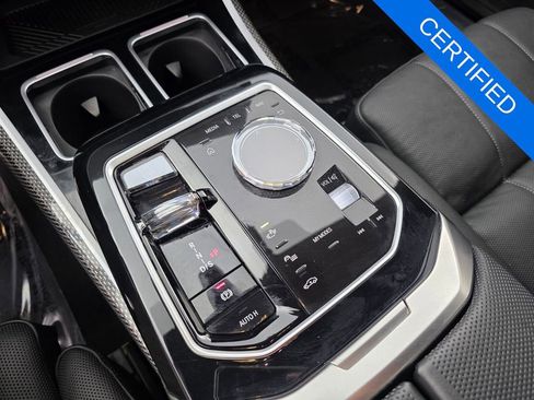 Certified 2023 BMW 760i xDrive AWD/4WD image 25