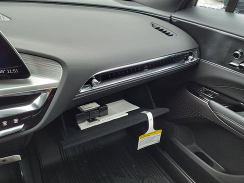 New 2025 Cadillac Lyriq Sport image 37