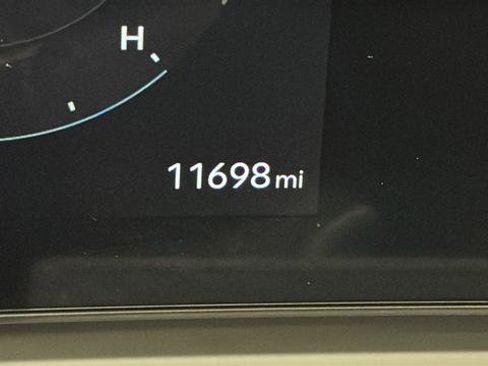 Used 2025 Hyundai Tucson Limited image 10