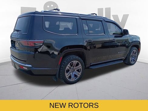 Used 2023 Jeep Wagoneer 4WD w/ Premium Group I image 5