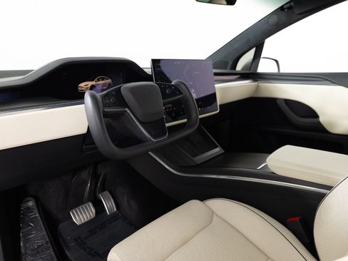 Used 2023 Tesla Model X Plaid AWD/4WD image 12