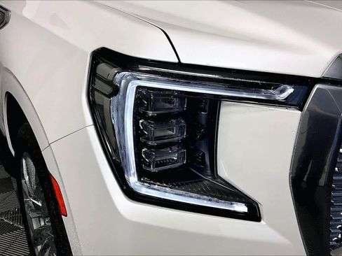 Used 2021 GMC Yukon Denali image 27