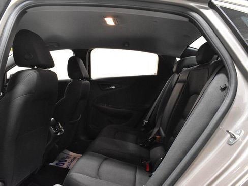 Used 2025 Chevrolet Malibu LT FWD image 4