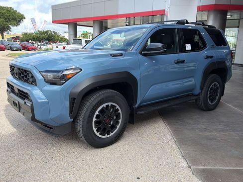 New 2026 Toyota 4Runner TRD Off-Road Premium AWD/4WD image 3