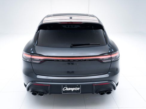 New 2026 Porsche Macan image 10