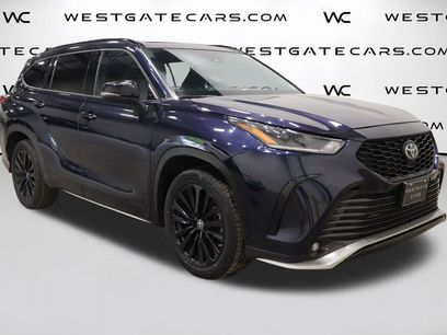 Used 2023 Toyota Highlander XSE