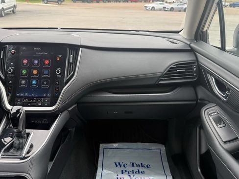 Used 2025 Subaru Outback Premium AWD/4WD image 23