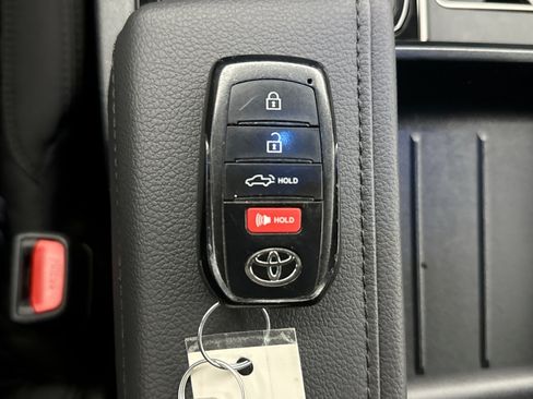 Used 2024 Toyota Tundra SR5 AWD/4WD image 10