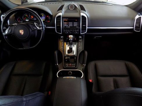 Used 2014 Porsche Cayenne image 13