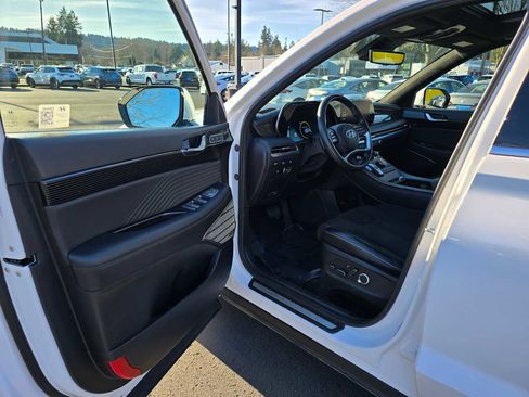 Used 2024 Hyundai Palisade Calligraphy image 22