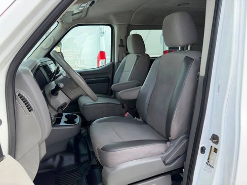 Used 2018 Nissan NV 3500 S RWD image 11