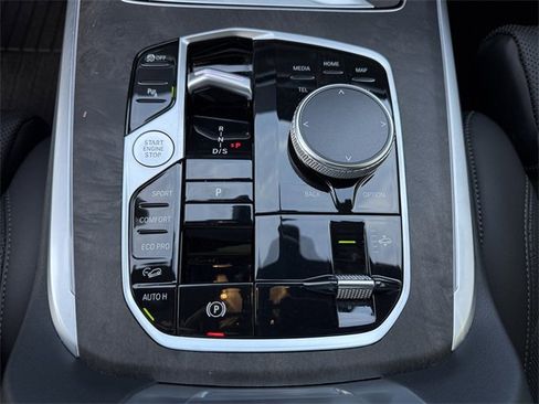 Certified 2024 BMW X7 xDrive40i w/ M Sport Package image 23