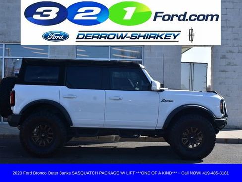 Used 2023 Ford Bronco Outer Banks w/ Sasquatch Package AWD/4WD image 3