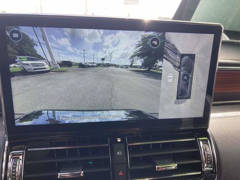 Used 2024 Lincoln Navigator L Reserve AWD/4WD image 25