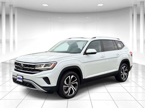Certified 2023 Volkswagen Atlas SEL AWD/4WD image 3