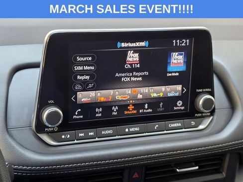 Used 2023 Nissan Rogue SV image 17