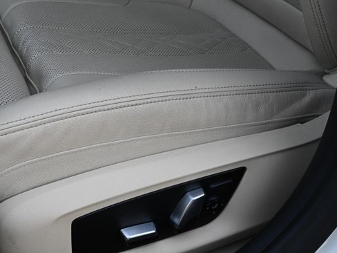 Certified 2022 BMW 530i 530i w/ M Sport Package image 30