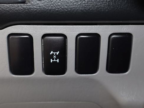 Used 2004 Toyota 4Runner Sport AWD/4WD image 21