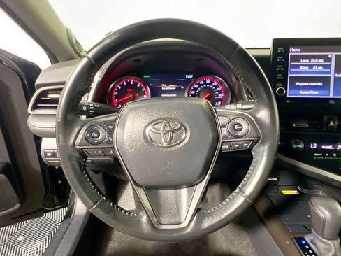 Used 2023 Toyota Camry XSE FWD image 17