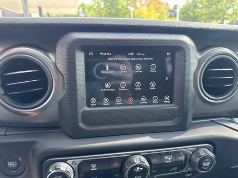 Used 2023 Jeep Wrangler Unlimited Sport AWD/4WD image 19