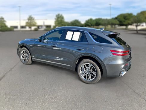 Used 2024 Genesis GV70 2.5T w/ Advanced Package image 3