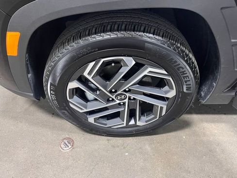 Used 2025 Hyundai Tucson Limited image 29