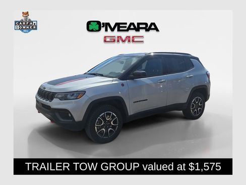 Used 2025 Jeep Compass Trailhawk w/ Trailer Tow Group image 1