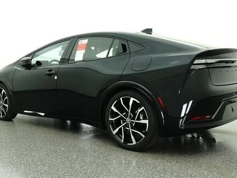 New 2026 Toyota Prius Plug-In Hybrid FWD image 21