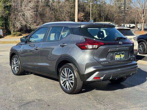Certified 2024 Nissan Kicks SV image 5