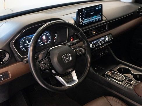 Certified 2023 Honda Pilot Elite image 3