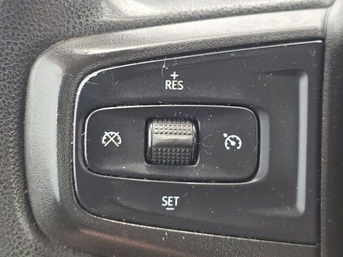 Used 2019 Chevrolet Silverado 1500 Custom Trail Boss AWD/4WD image 43