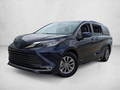 Used 2021 Toyota Sienna XLE w/ XLE Plus Package