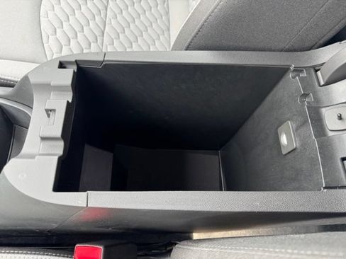 Used 2020 Chevrolet Equinox LS FWD image 23